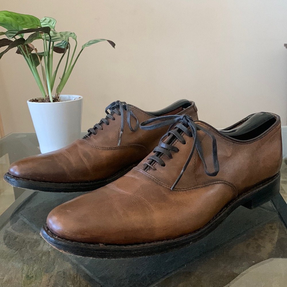 ALLEN EDMONDS Carlyle Plain-Toe Leather Oxfords